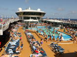    ,        595   50  .       Explorer of the Seas  3050   1165  