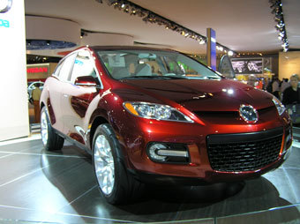 Mazda MX-Crossport,  Lenta.Ru