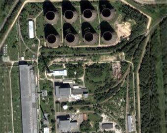 Сибирский химический комбинат в городе Северске. Общедоступная спутниковая фотография с сайта maps.google.com Сибирский химический комбинат в городе Северске. Общедоступная спутниковая фотография с сайта maps.google.com