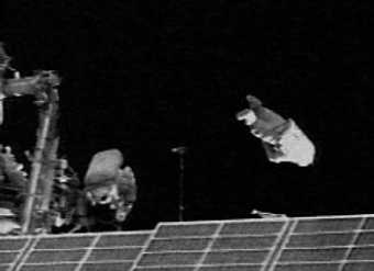  SuitSat   ,    NASA