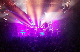 Концерт New Order в Берлине. Фото c сайта ccpwa.com Концерт New Order в Берлине. Фото c сайта ccpwa.com