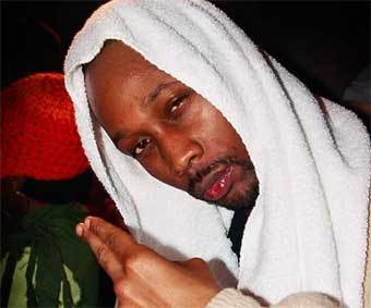  RZA.  http://www.hiphopinjesmoel.com 