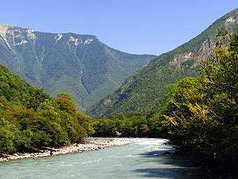  .    abkhazia.com