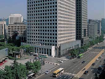 Штаб-квартира Samsung в Сеуле. Фото с сайта presse.samsung.de Штаб-квартира Samsung в Сеуле. Фото с сайта presse.samsung.de