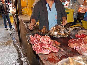 Собачатина на прилавке. Фото с сайта gan.ca Собачатина на прилавке. Фото с сайта gan.ca