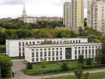  .   Vow   wikipedia.org 