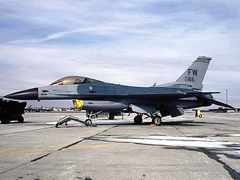 F-16 Fighting Falcon   " ".    af.mil 