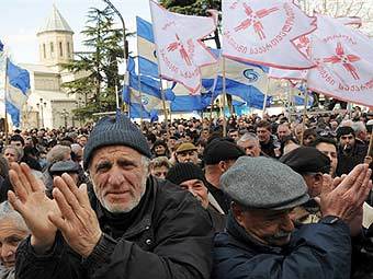 Митинг оппозиции в Тбилиси. Фото ©AFP Митинг оппозиции в Тбилиси. Фото ©AFP