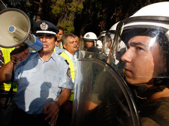Акция протеста греческих полицейских. Фото Reuters