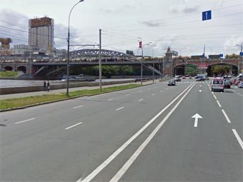 Фрунзенская набережная. Изображение из сервиса Google Street View